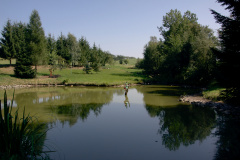 rybníček na kraji areálu Horalky